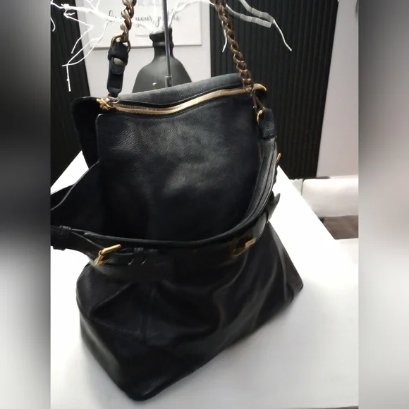 Burberry bags - Picture 9 of 15